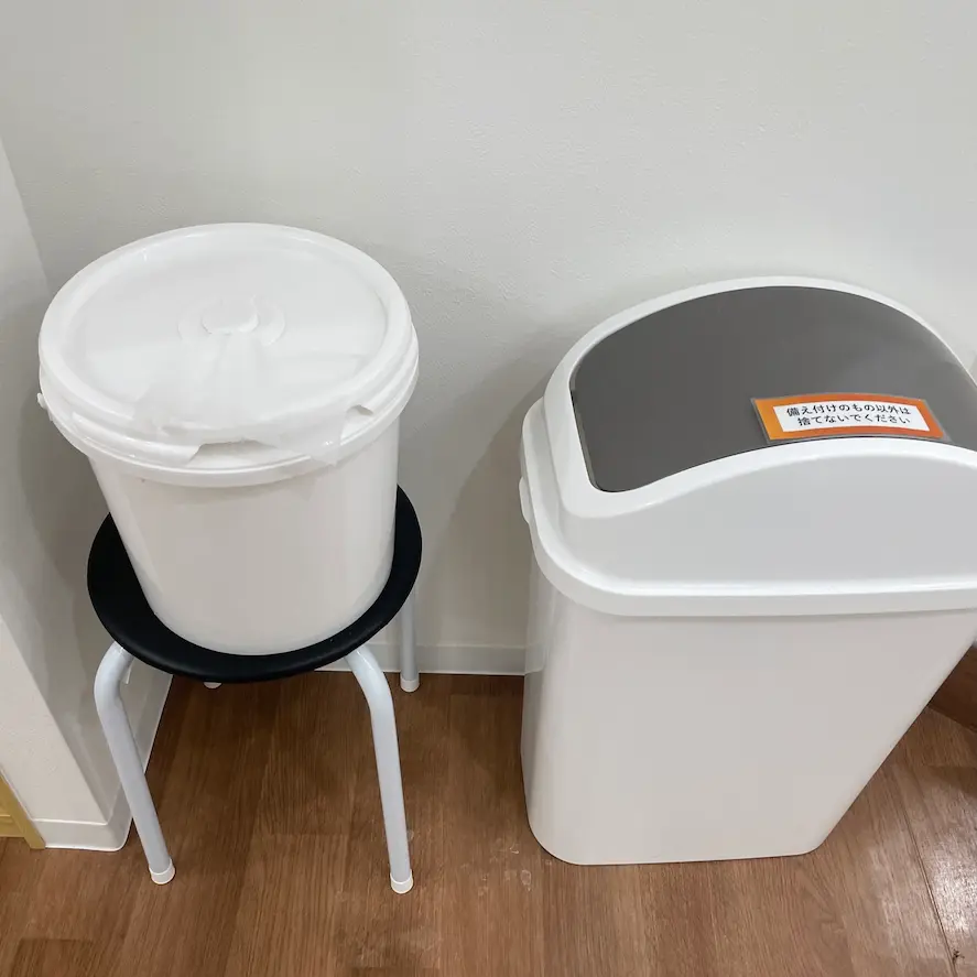 ちょこざっぷ店内_ウェットティッシュ